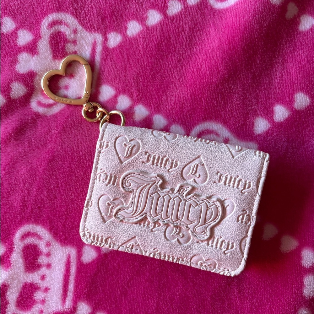 Juicy wristlet
